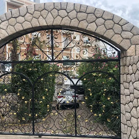 La - House & Crikvenica