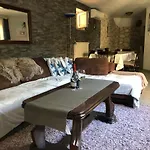 La - House & Gæstehus 3*