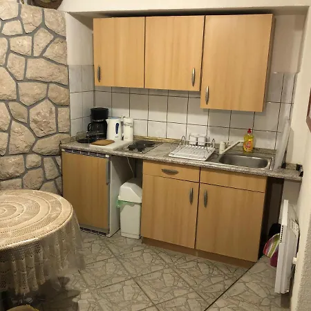 La - House & Penzion
